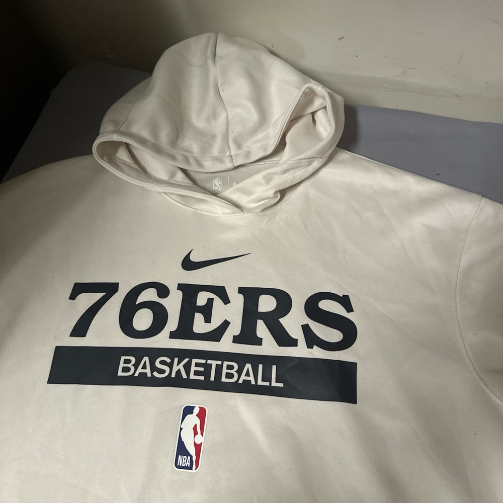 Nike Cream 76ers Basketball Hoodie. Large